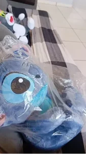 Pelúcia Disney Stitch Big Feet 45cm - Fun photo review