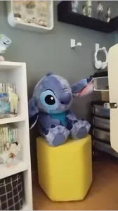 Pelúcia Disney Stitch Big Feet 45cm - Fun photo review